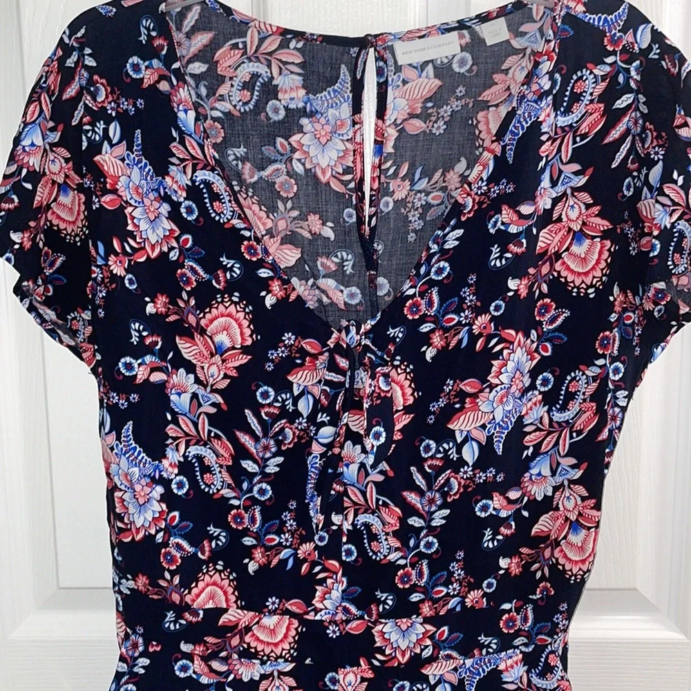 Romper. - Picture 2 of 6